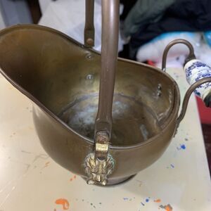 Solid Brass Coal Scuttle W/Lion Head & Blue Porcelain Delft Handle 8”